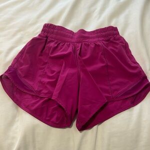 Lululemon Hotty hot shorts